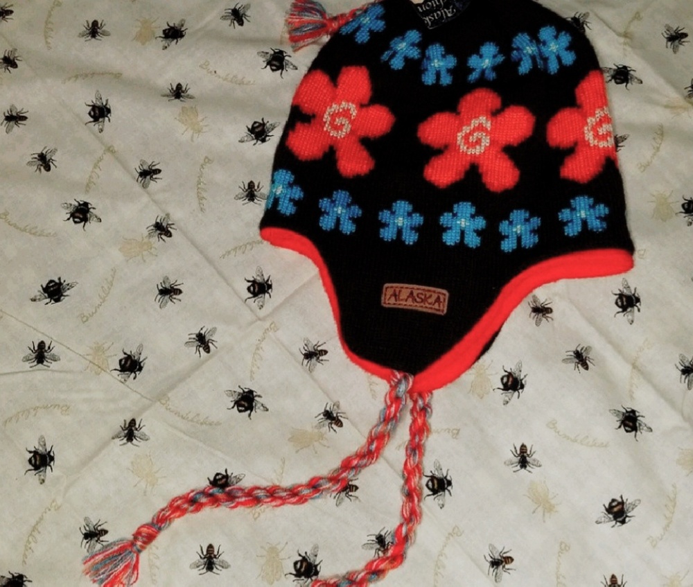 NWT Alaska souvenir Fashion Knit Hat Hip Floral